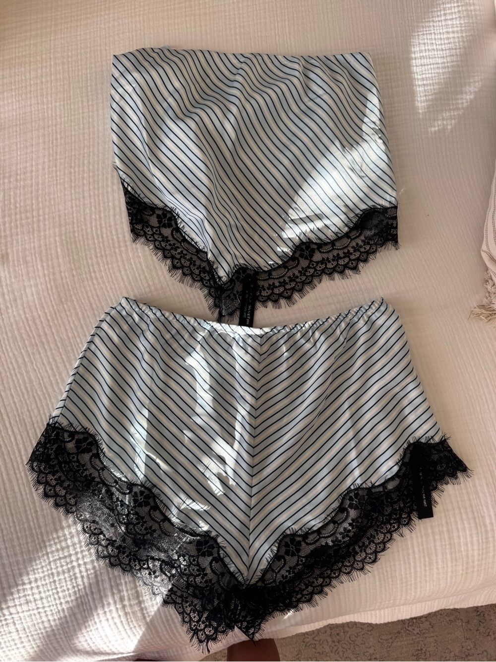 AFRM Matching Set - Picture 6 of 10